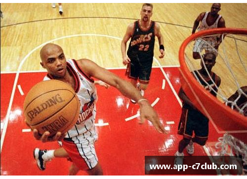 NBA毒舌秀：场上话题大揭秘，球场内外激情对话